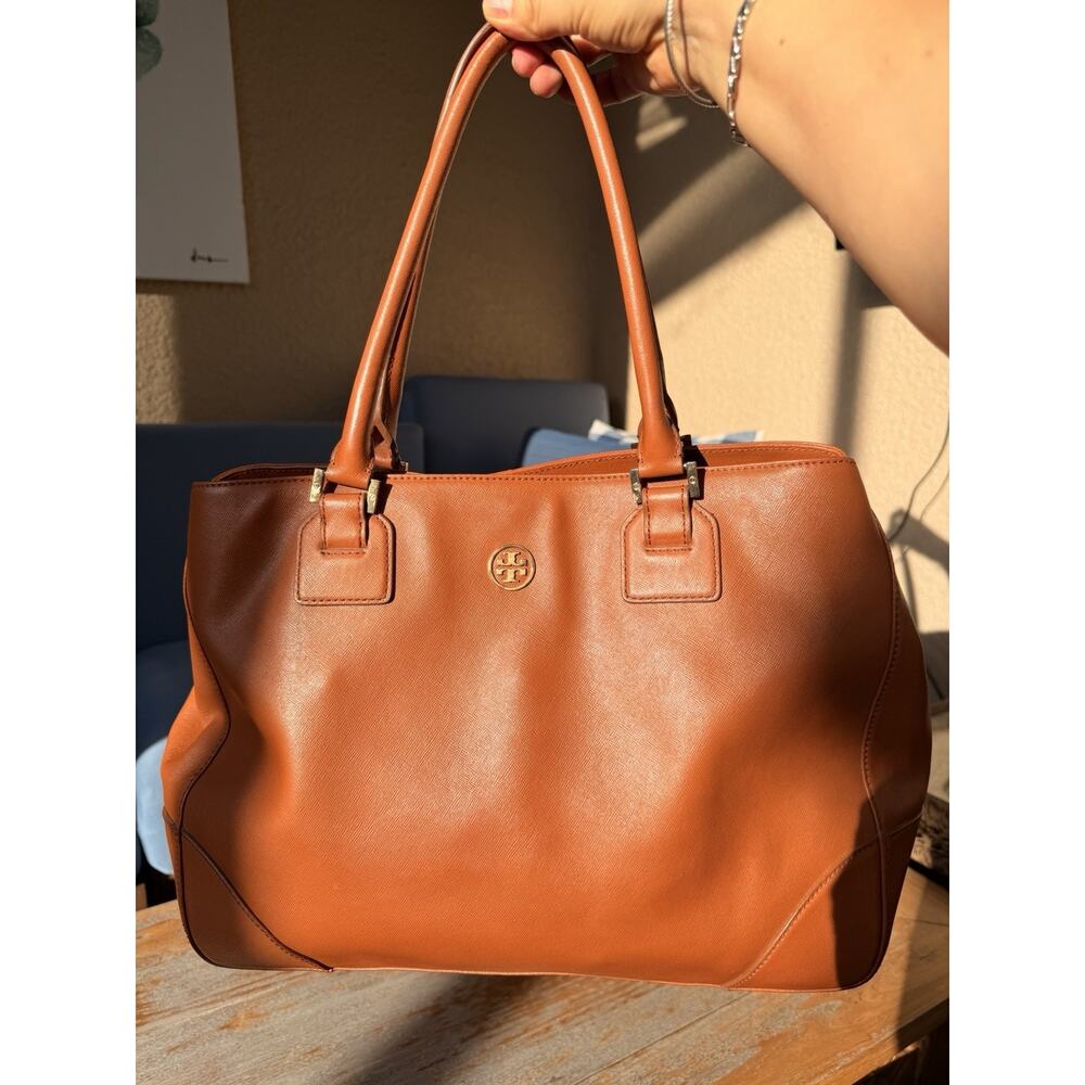 Tory Burch Robinson Saffiano Leather Tote Bag Cognac Brown Zip Satchel 16 Inch